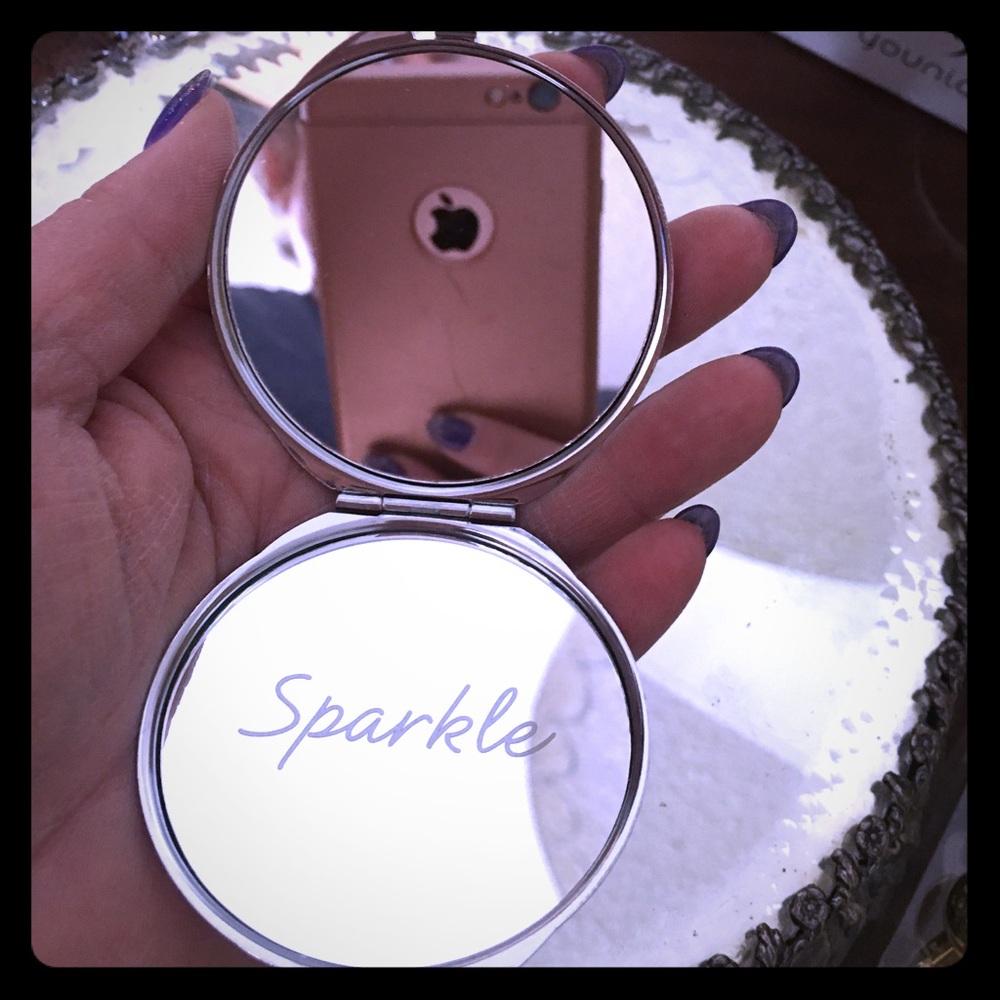 Compact Sparkle Mirror